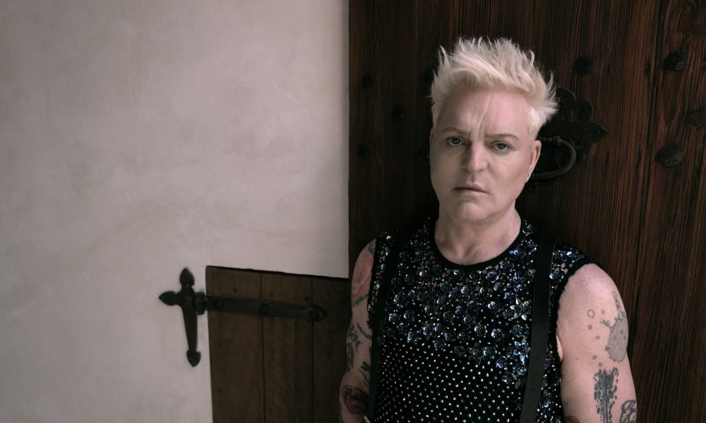 Andy-Bell-chega-ao-Brasil-com-turnê