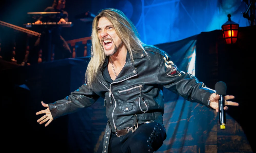 Edu-Falaschi-temple-of-shadows-2025-ingressos