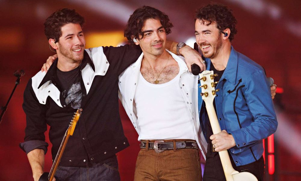 Jonas-Brothers-album-013123-01-2000-41052a4a1402414ab82f4483fa63c4b2