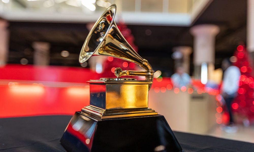 saiba-onde-assistir-a-transmissao-do-grammy-2026