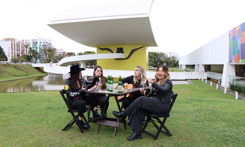 só-vai-que-é-moda-show-gratuito-em-curitiba-2025